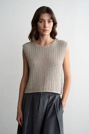 "Layer it Up" Vest (Grey)